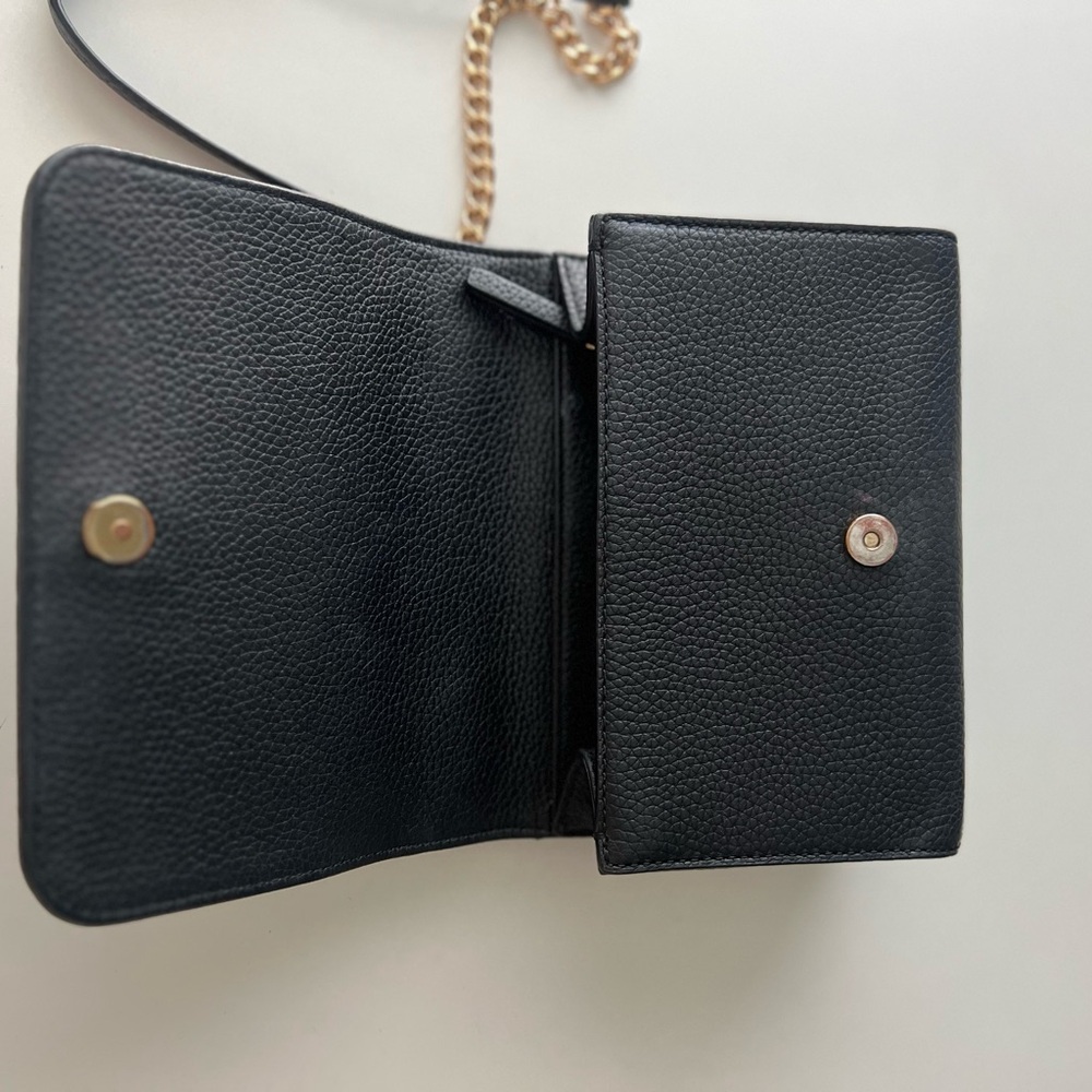 Black Leather Purse With Gold chain By Tory Burch - Picture 3 of 6